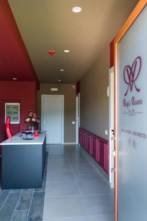 Rosy'S Rooms Patrica Exterior foto