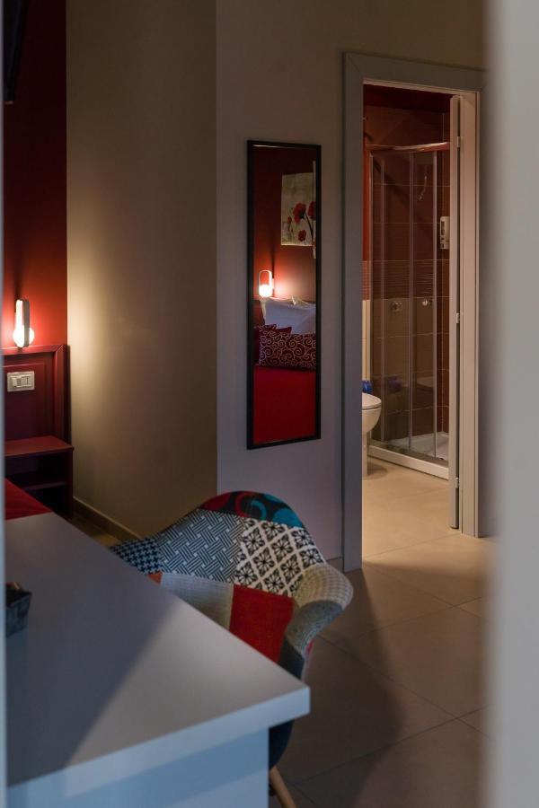 Rosy'S Rooms Patrica Exterior foto